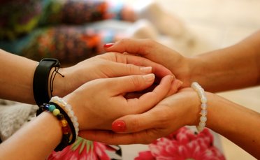 Celosvětová meditace požehnání lůna Womb Blessing® "Léčení mateřské linie předků" živě on line Celosvětová meditace požehnání lůna Womb Blessing® "Léčení mateřské linie předků" živě on line
